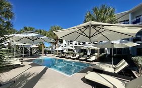 Grace Bay Suites